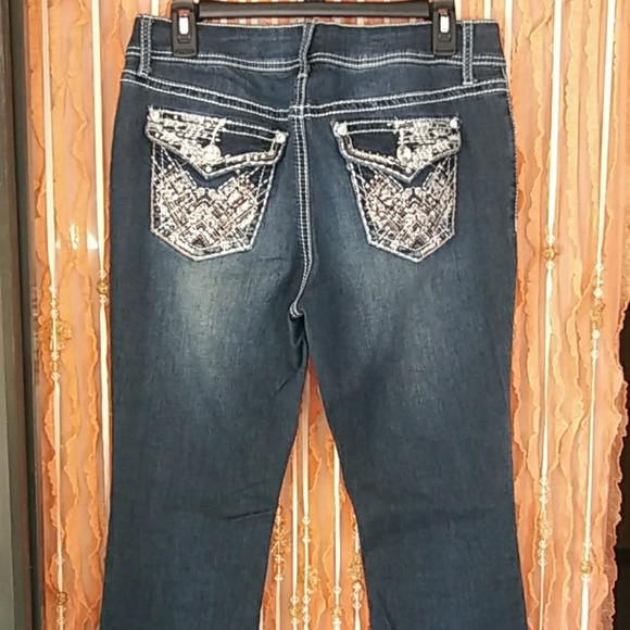 Jeans - Picture 3 of 4